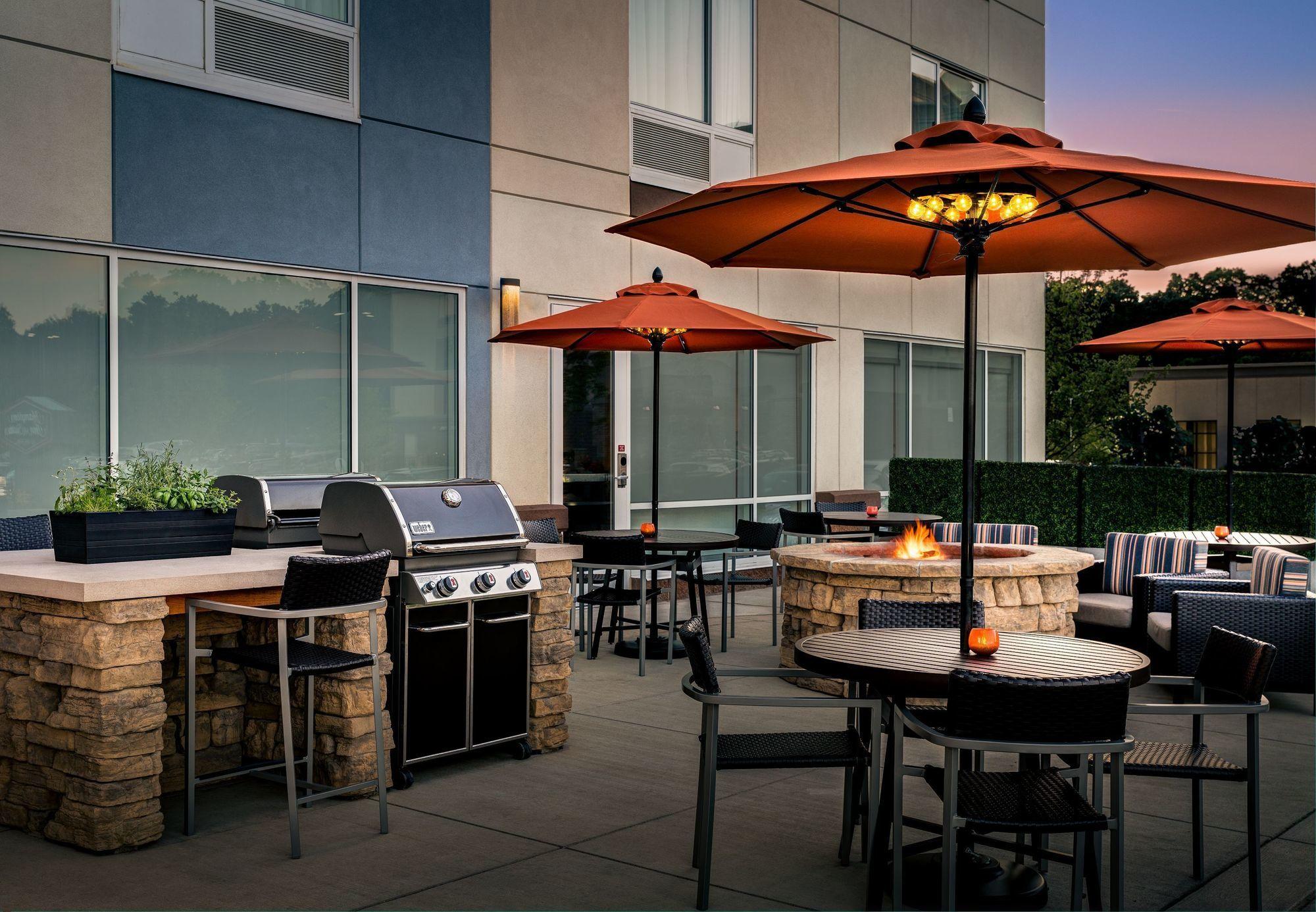 Towneplace Suites By Marriott Pittsburgh Harmarville Eksteriør billede
