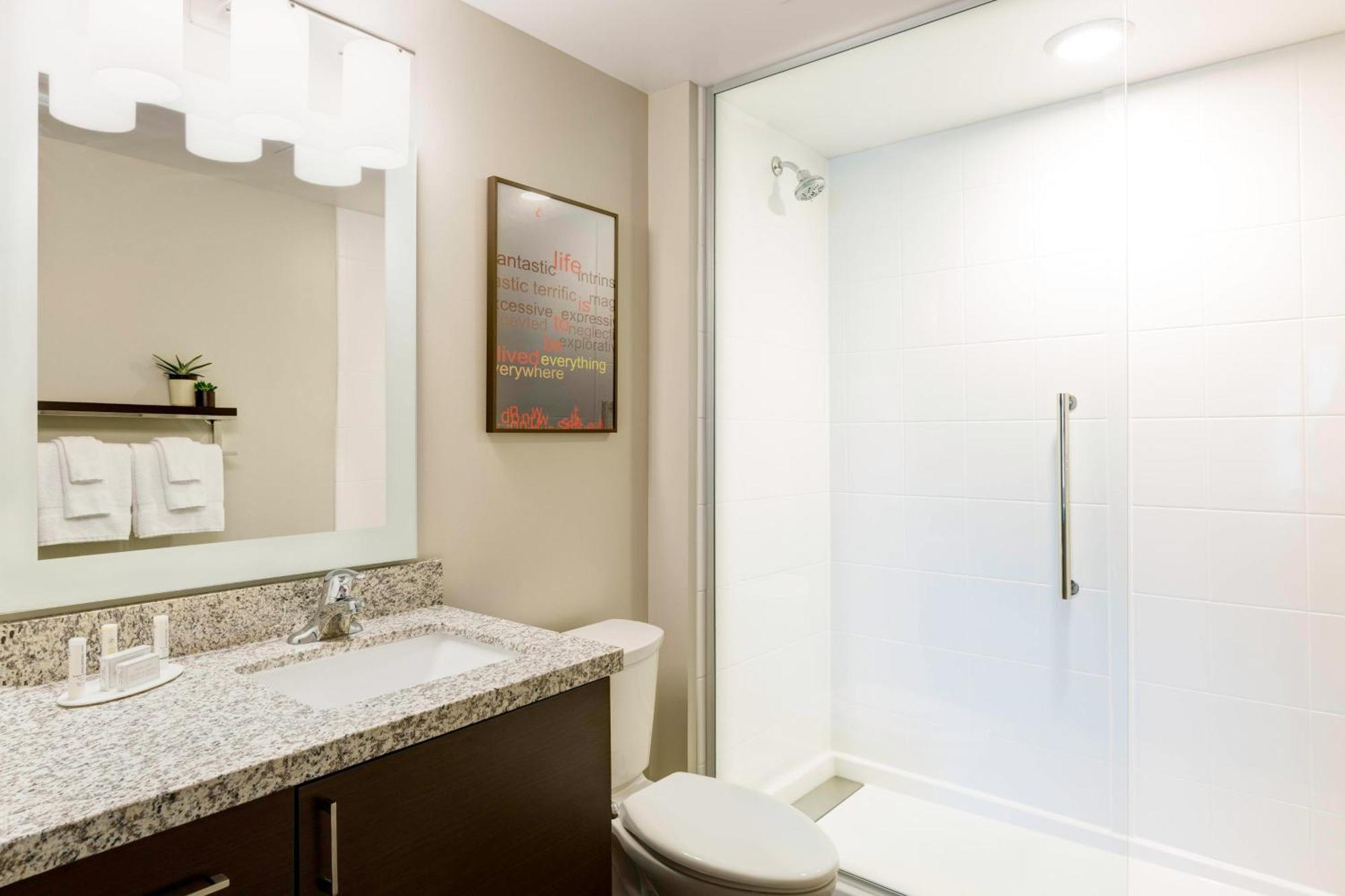 Towneplace Suites By Marriott Pittsburgh Harmarville Eksteriør billede