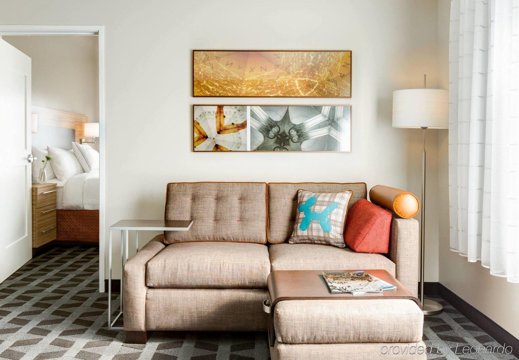 Towneplace Suites By Marriott Pittsburgh Harmarville Eksteriør billede